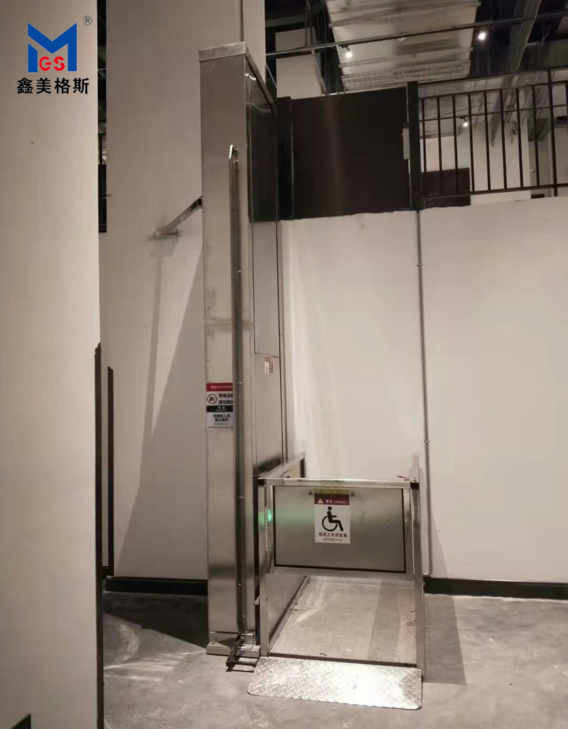 成都市宏泰建筑东安阁项目垂直无障碍升降机